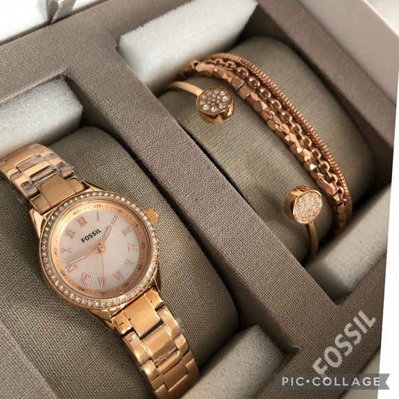 ✨🆕✨Brand New Fossil Stainless Steel Watch and Bracelet set - Picture 2 of 3